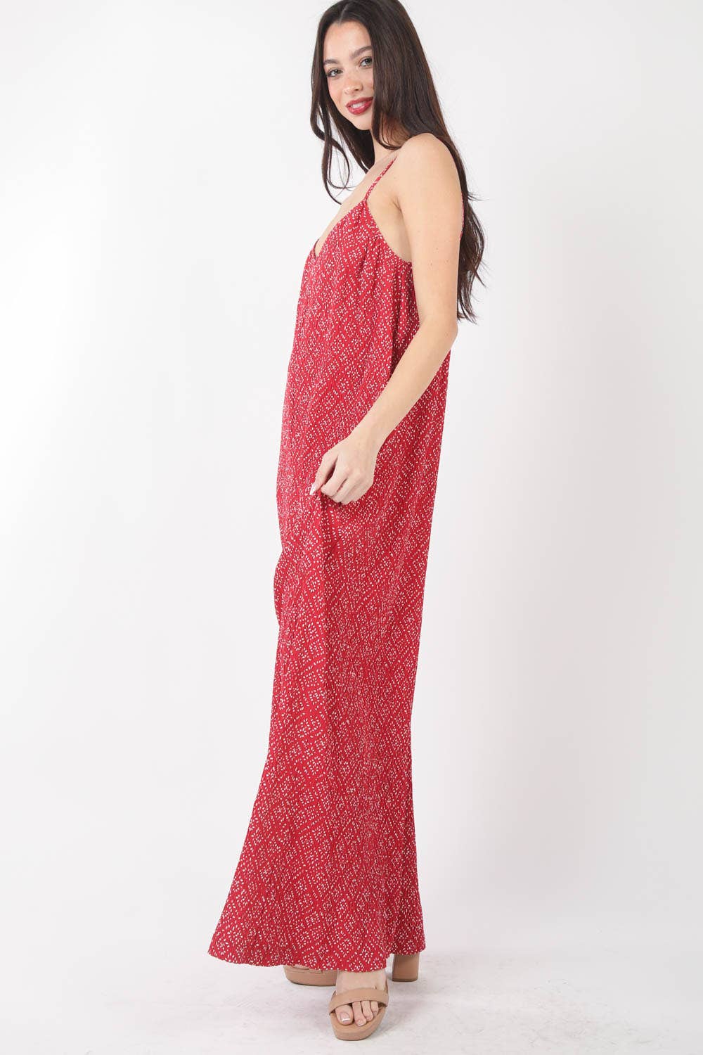 NP70209-Sleeveless Pleated Wide Leg Jumpsuit w/ Pockets
